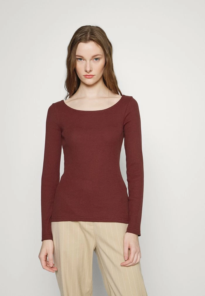 REDEZIGN - Long Sleeved Top - Dark Red 3 REDEZIGN - Long Sleeved Top - Dark Red