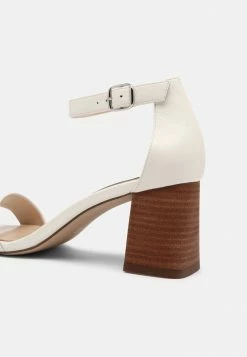 Zign Sandals - White -Zign 08701f5f34cf404586eeab398dc12e4a