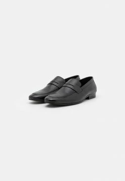 Zign Slip-ons - Black 9 Zign Slip-ons - Black -Zign 108f35b28d824768bb25f76bef79a5c7