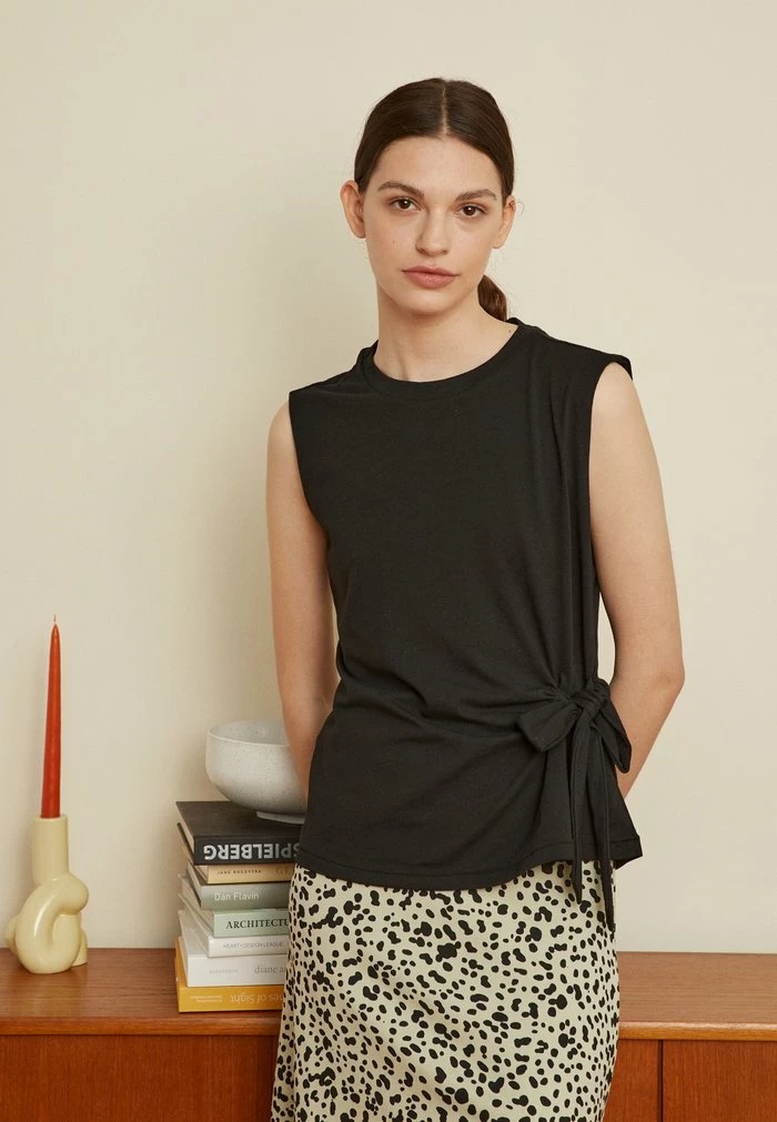 Zign Top - Black 3 Zign Top - Black