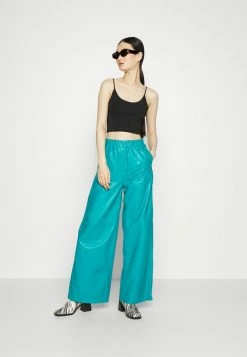 Zign Top - Black -Zign 27b0aaccc8544ec2bf6fc748533edde4