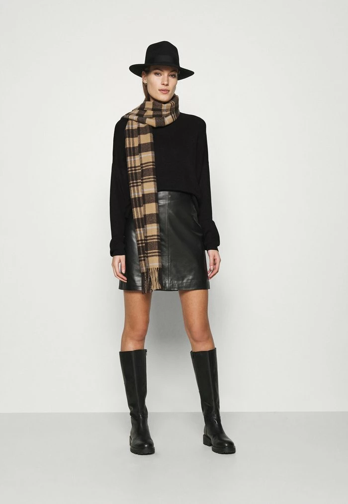 Zign Jumper - Black 4 Zign Jumper - Black - Image 2