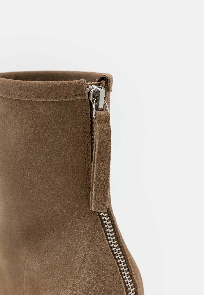 Zign Classic Ankle Boots - Beige 9 Zign Classic Ankle Boots - Beige - Image 7