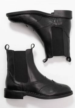 Zign Ankle Boots - Black 12 Zign Ankle Boots - Black -Zign 5f5556d53b38416694ee1847e6bf4cef