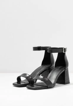 Zign Sandals - Black -Zign 6112d4c61c194ae3a1b14b42f5471896