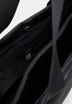 Zign Handbag - Black -Zign 749c94a40342484fbbf1a3395315e032