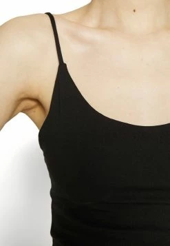 Zign Top - Black -Zign 7c5b84e4ffcf4934b33cda6c975162be