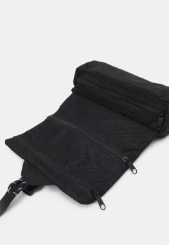 Zign UNISEX - Wash Bag - Black -Zign 85858b72eb364b6181f29593cc1820cb