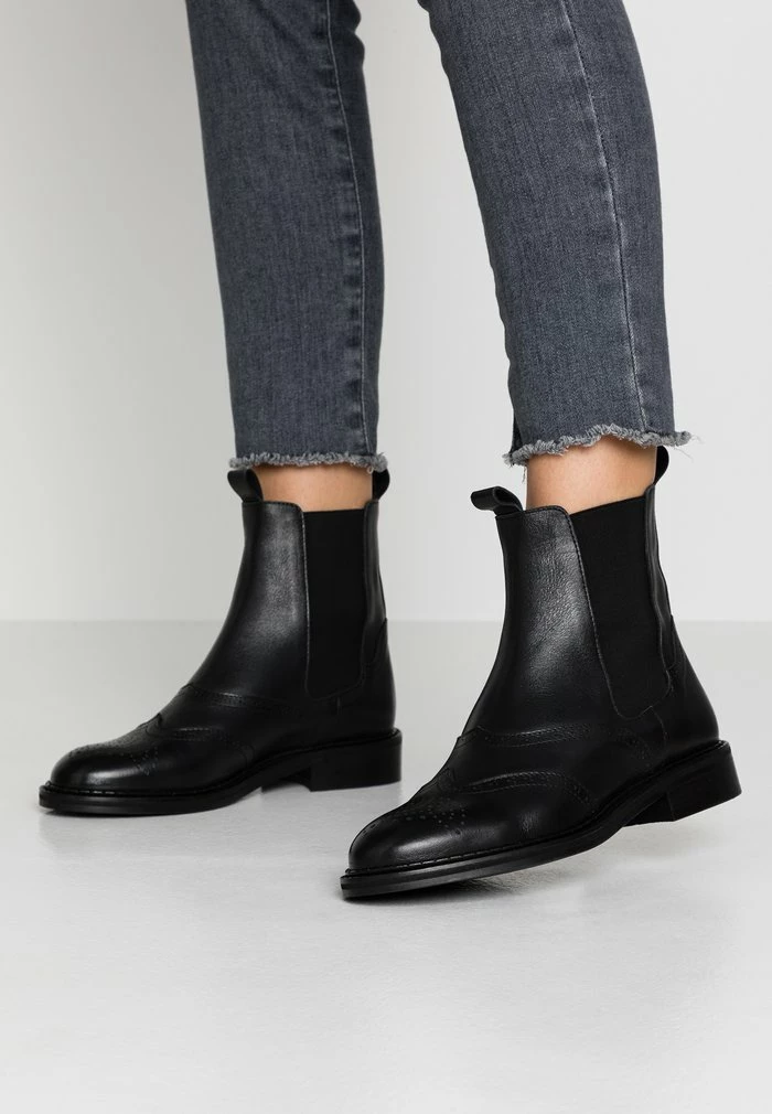 Zign Ankle Boots - Black 3 Zign Ankle Boots - Black