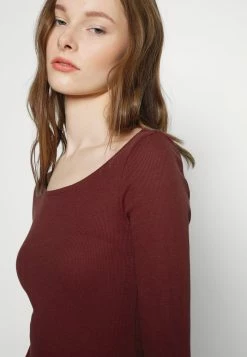 REDEZIGN - Long Sleeved Top - Dark Red 12 REDEZIGN - Long Sleeved Top - Dark Red -Zign 96c50288d41e43a99fba2086fa64cbc2