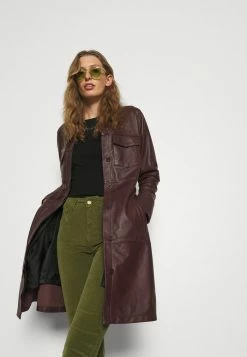 Zign Long Sleeved Top - Black -Zign a22476e034294ed89d998462bbd2c968