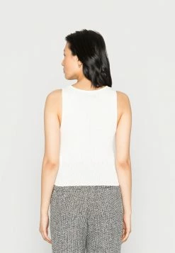 Zign Top - Off White 9 Zign Top - Off White -Zign ad648b34ce7b4281b9f5c92d98769665