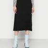 REDEZIGN - A-line Skirt - Black -Zign bd6ab7c54823482dad7c00226e654d25
