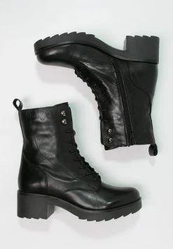 Zign Platform Ankle Boots - Black -Zign bf1d1d3f9ca44a6a9ec4c33102cfaa88