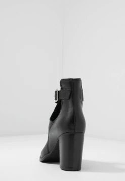 Zign Ankle Boots - Black -Zign bfeba1fc81f64cae966ee144dc7d6a21