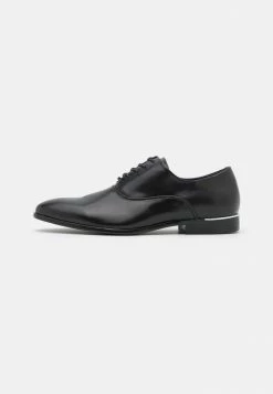 Zign Lace-ups - Black