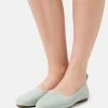 Zign Slip-ons - Light Green