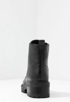 Zign Lace-up Ankle Boots - Black -Zign d5e4044dedc14d72b2af11b94f29989e