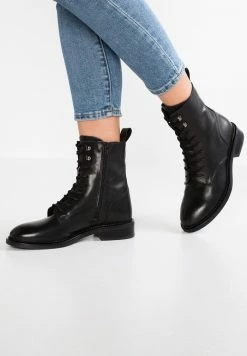 Zign Lace-up Ankle Boots - Black