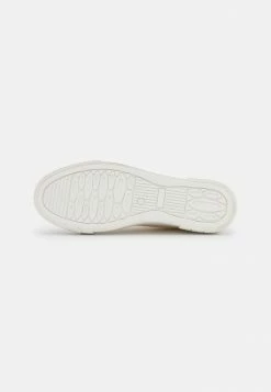 Zign High-top Trainers - Off White -Zign dacd2d43c97546bbb5f97f3859b04f00