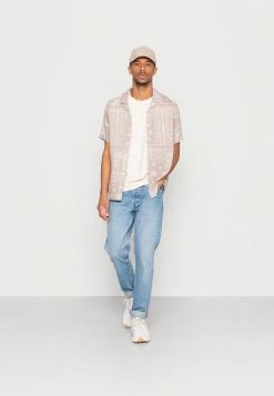 Zign UNISEX - Shirt - Beige 8 Zign UNISEX - Shirt - Beige -Zign e209991e5ea64af79db6757064ffbafd