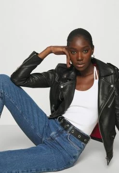 Zign Mom Fit Jeans - Straight Leg Jeans - Blue Denim -Zign e357e0c2cb32422ca4c3b24d333cdf75