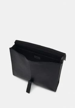 Zign LEATHER - Across Body Bag - Black 8 Zign LEATHER - Across Body Bag - Black -Zign e4337938e355460baaedf34df47dc68b
