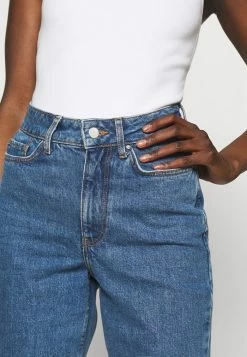 Zign Mom Fit Jeans - Straight Leg Jeans - Blue Denim -Zign ed00b7d64592478b90f2d9807d03f60c