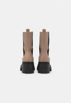 LEATHER REDEZIGN - Platform Ankle Boots - Taupe -Zign f0a60f1c8fe34d598d4fd0aaff7c69ba